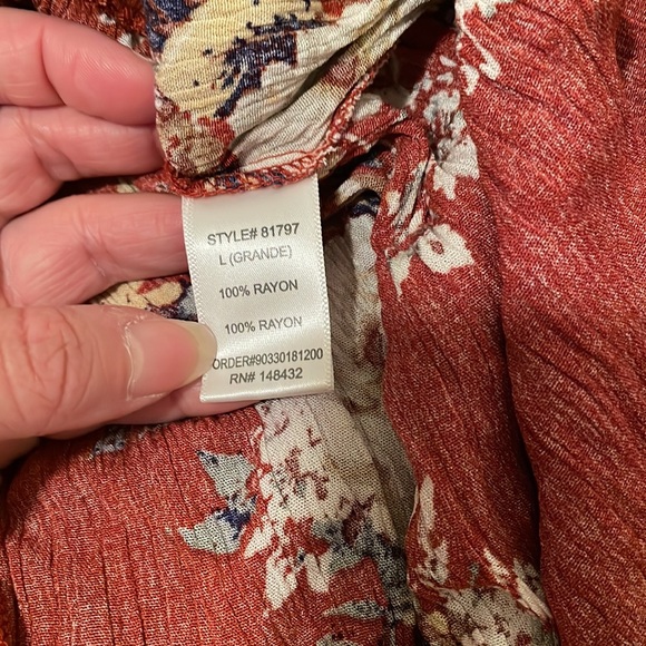 Halter Dress w/side slit Size L - Picture 7 of 7